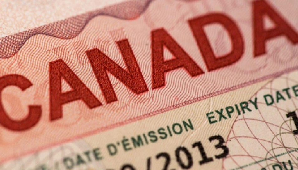 تمکن مالی برای ویزای تحصیلی کانادا